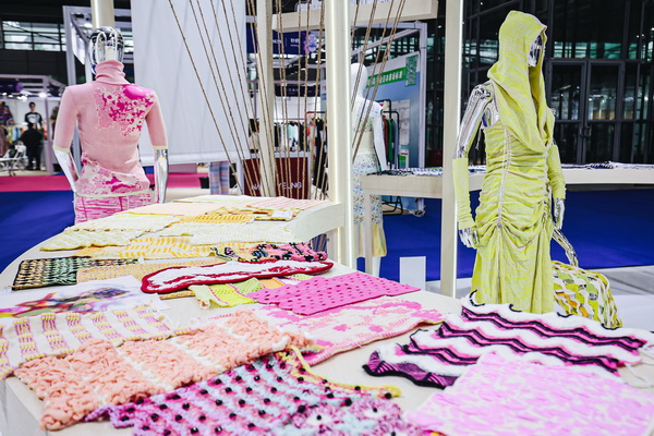 潮涌鵬城，開啟時尚 “超鏈接”丨第30屆FASHION SOURCE時尚之源深圳展、AW25深圳原創(chuàng)時裝周盛大啟幕